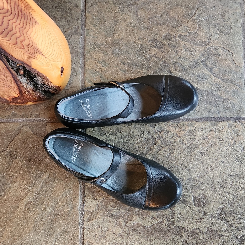 Black Leather Mary Jane Shoes
